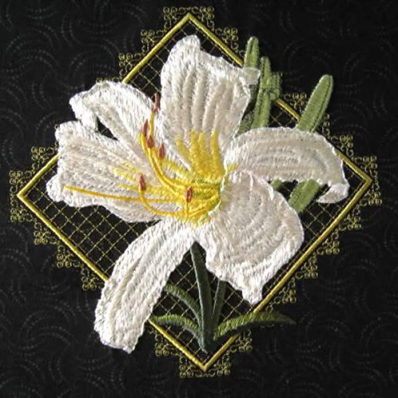 Lilies and Lace Quilt - Image 17