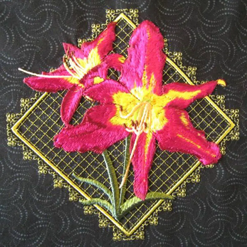 Lilies and Lace Quilt - Image 21