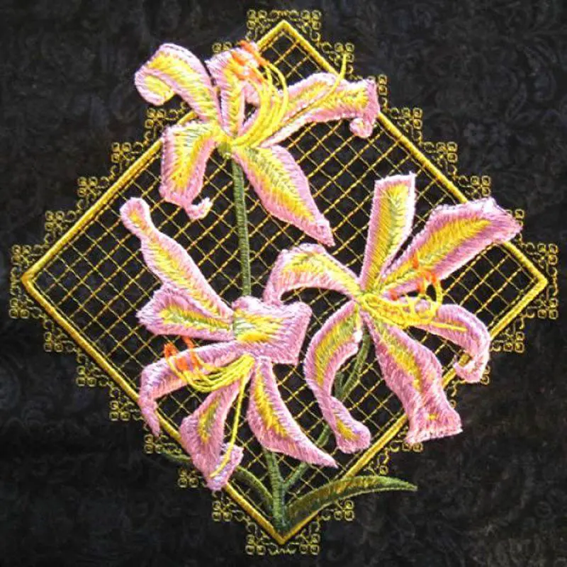 Lilies and Lace Quilt - Image 22