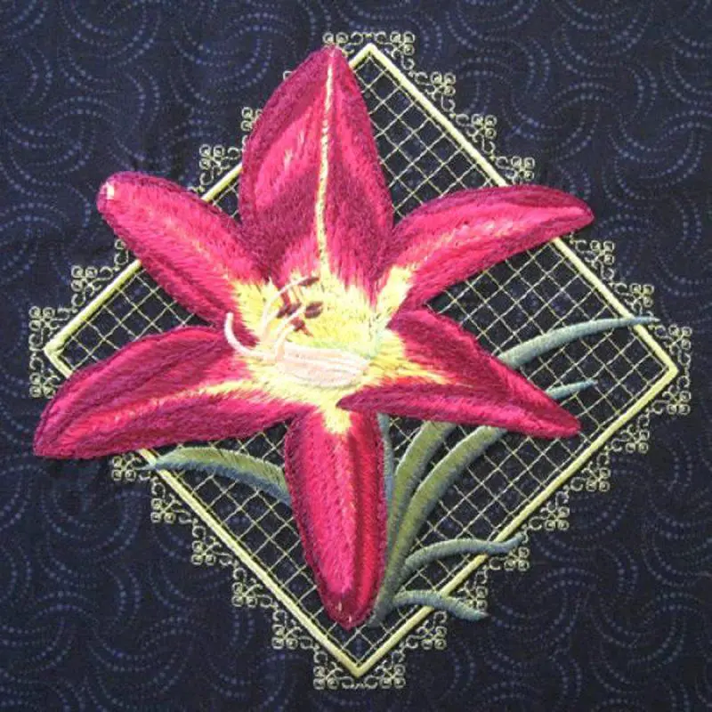 Lilies and Lace Quilt - Image 14